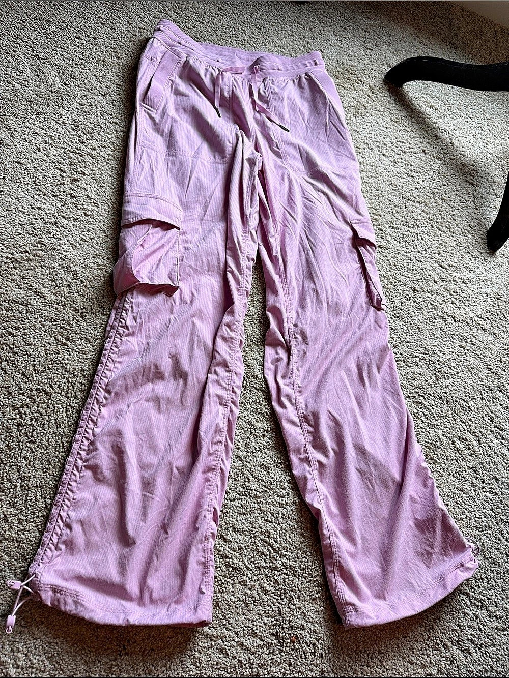 lululemon L-W-Small-G-L 7/8 Pink Cargo Track Pants Size Small